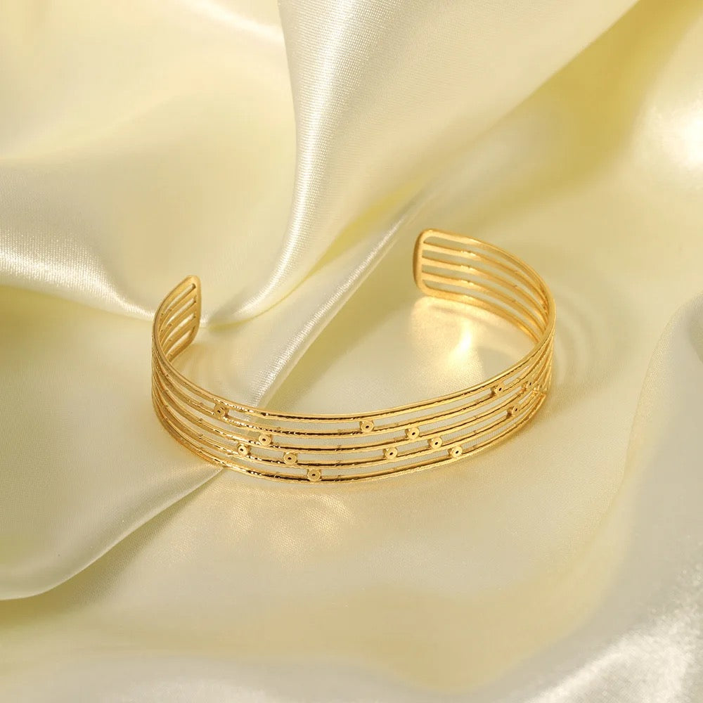 20139 Gold Plated Bangle