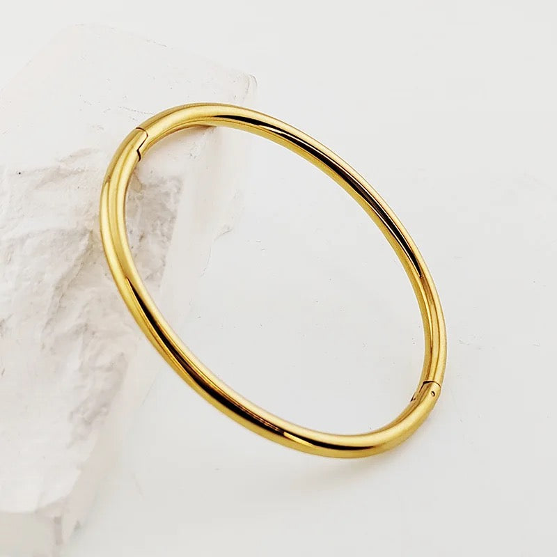 20127 Gold Plated Bangle