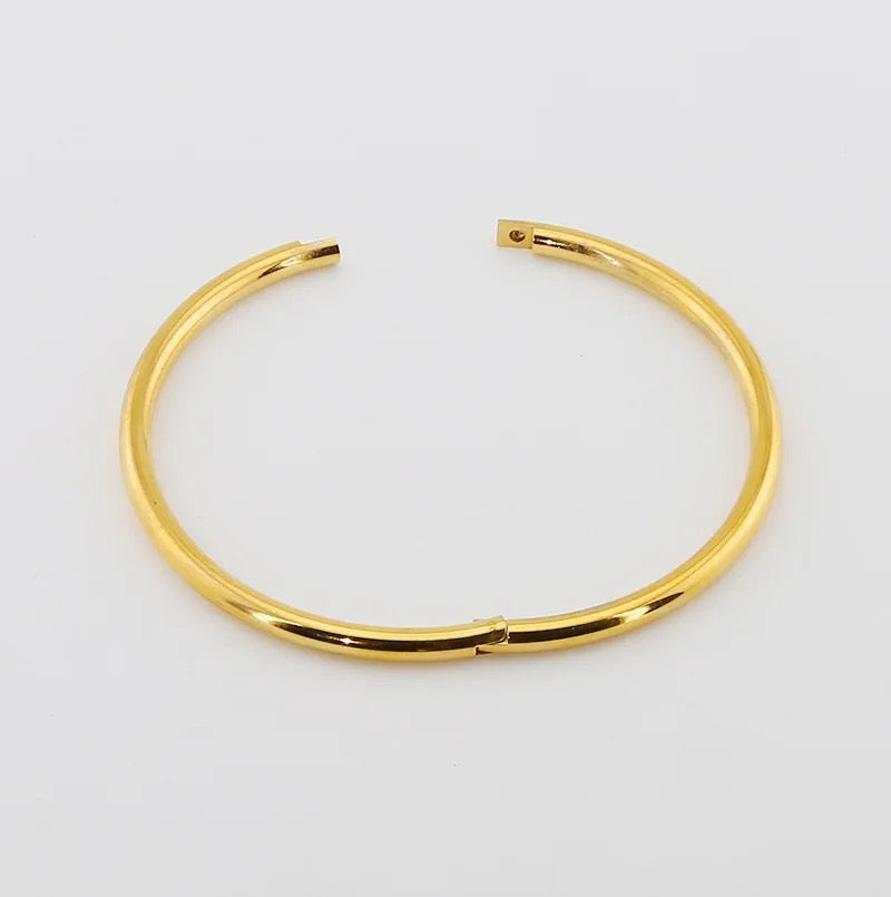 20127 Gold Plated Bangle