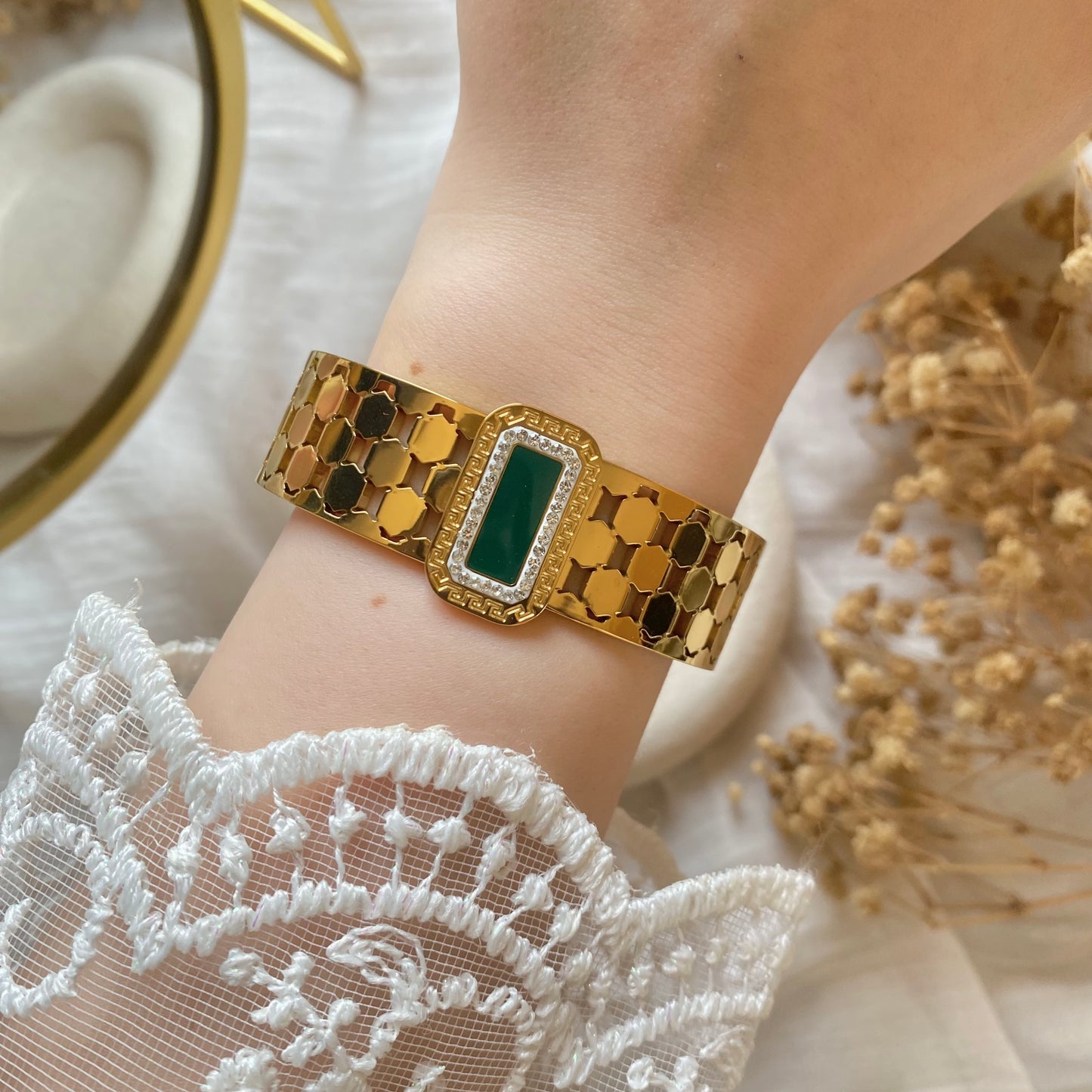 20382 Gold Plated Bangle
