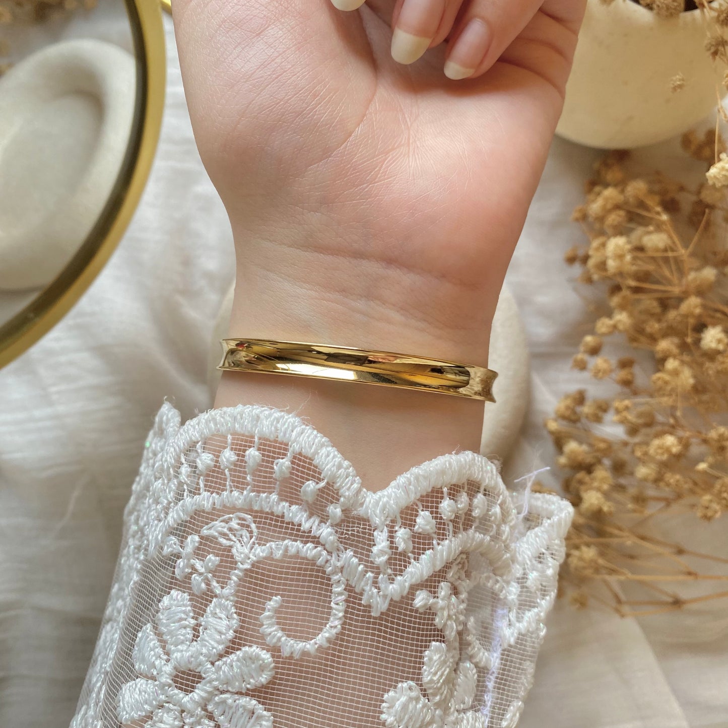 20409 Gold Plated Bangle
