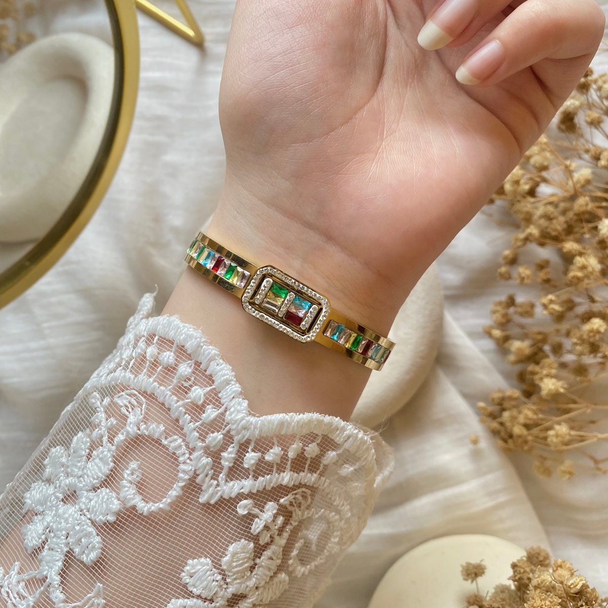 20407 Gold Plated Bangle