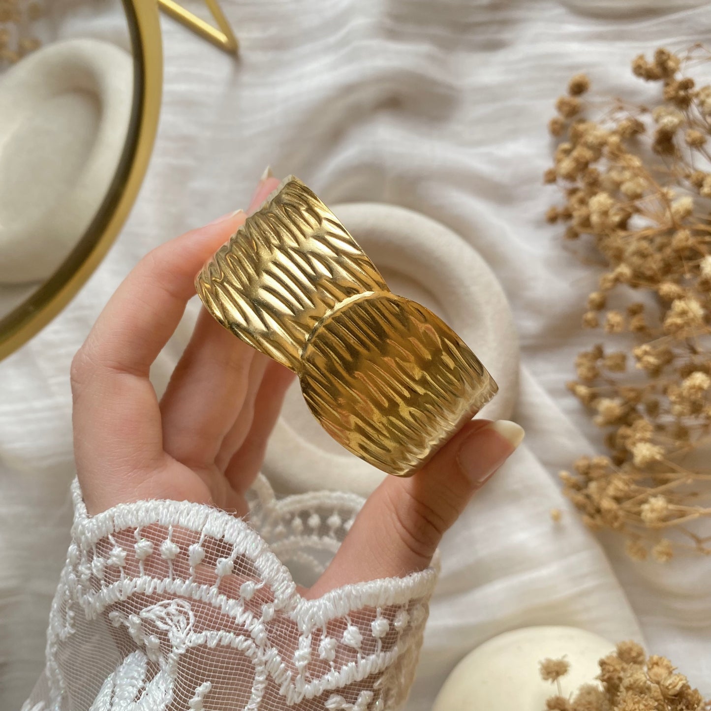 20406 Gold Plated Bangle