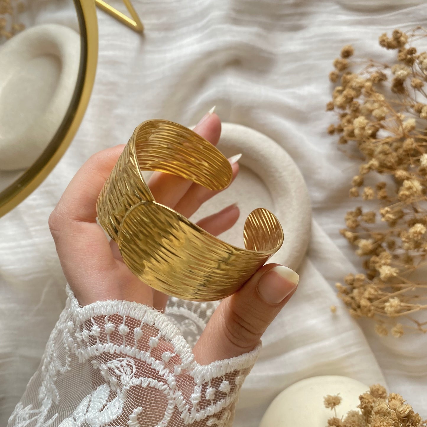 20406 Gold Plated Bangle