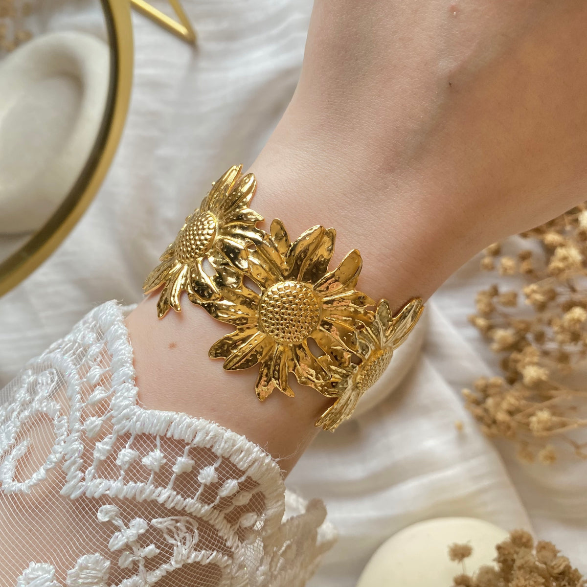 20405 Gold Plated Bangle
