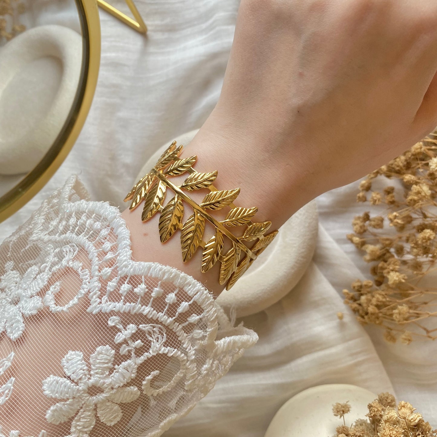 20404 Gold Plated Bangle