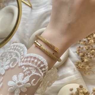 20403 Gold Plated Bangle
