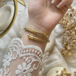 20403 Gold Plated Bangle