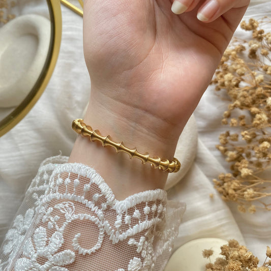 20402 Gold Plated Bangle