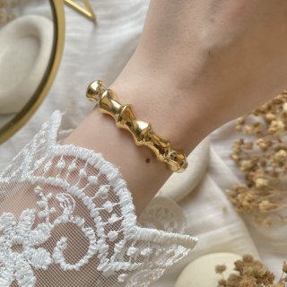 20401 Gold Plated Bangle