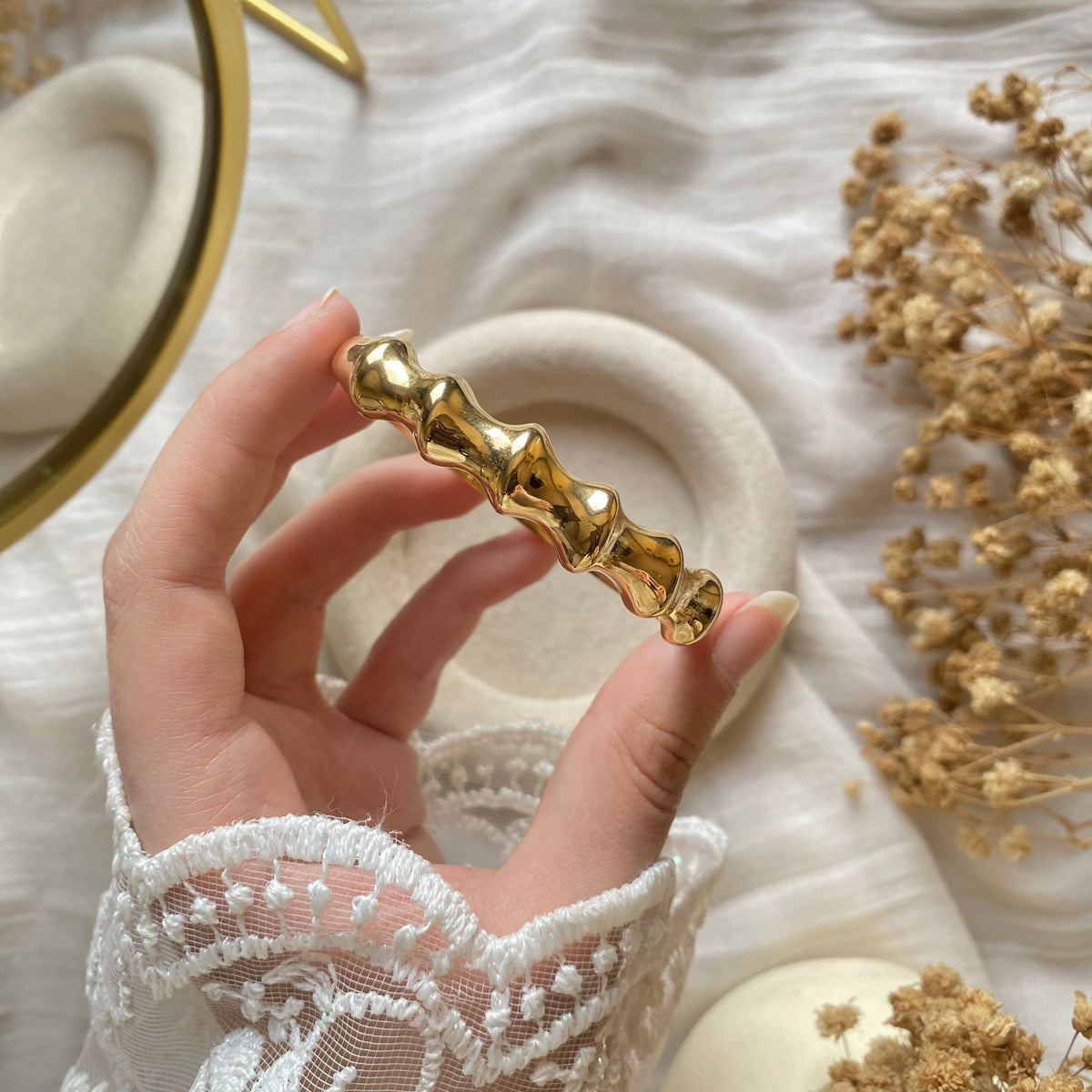 20401 Gold Plated Bangle