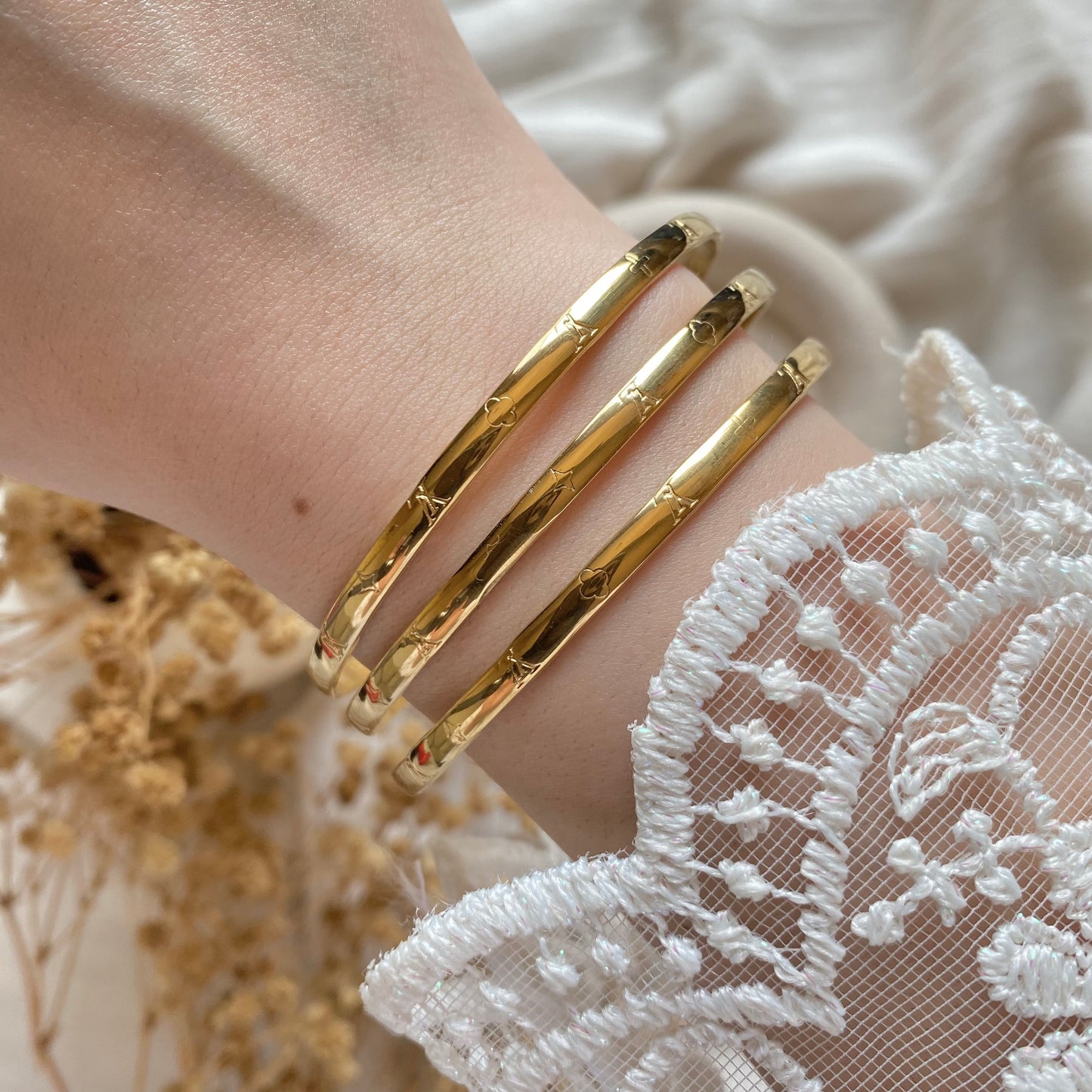 20414 Gold Plated Bangle