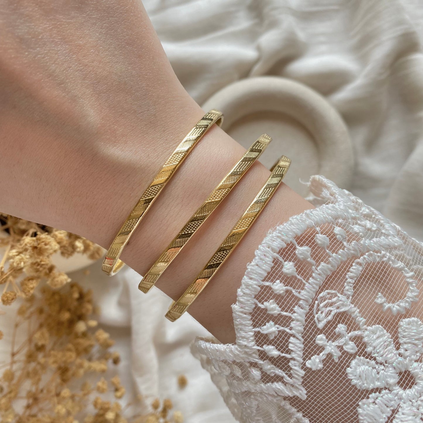 20416 Gold Plated Bangle