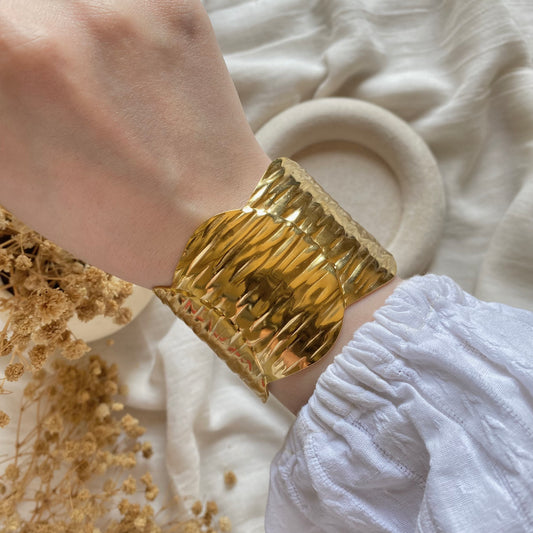 20419 Gold Plated Bangle
