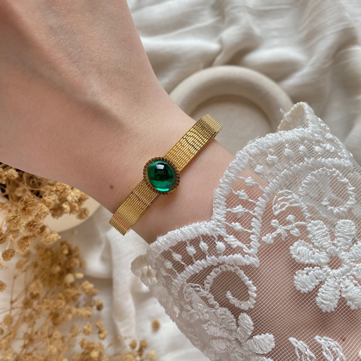 20421 Gold Plated Bangle
