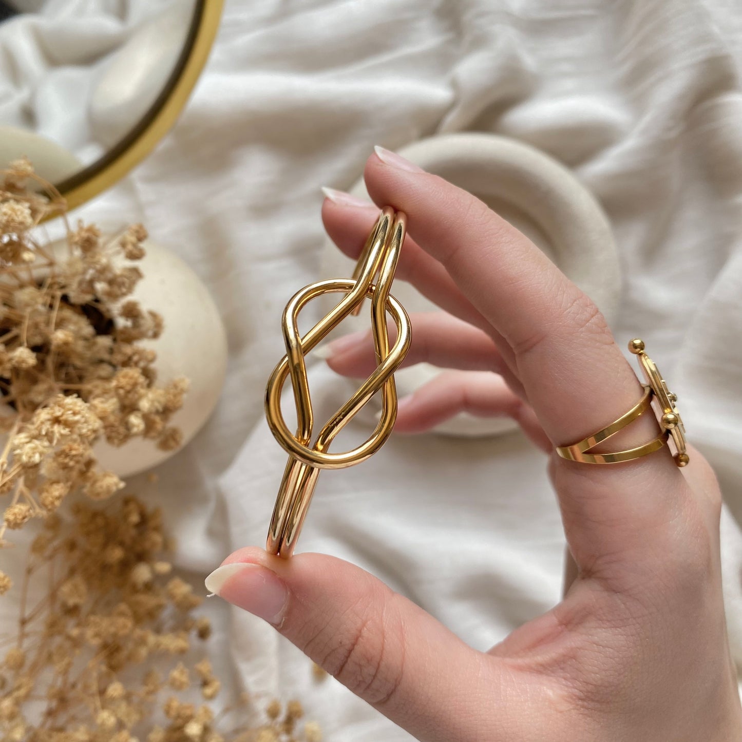 20422 Gold Plated Bangle