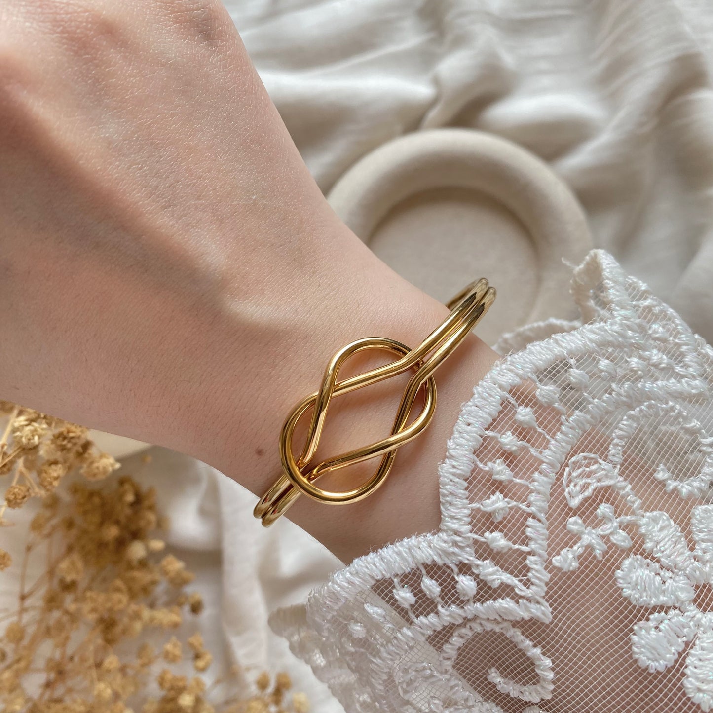 20422 Gold Plated Bangle