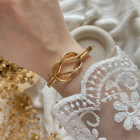 20422 Gold Plated Bangle