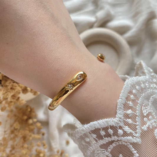20423 Gold Plated Bangle
