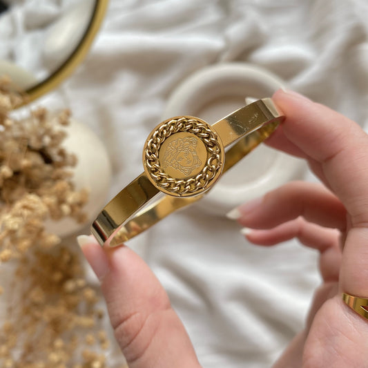 20424 Gold Plated Bangle