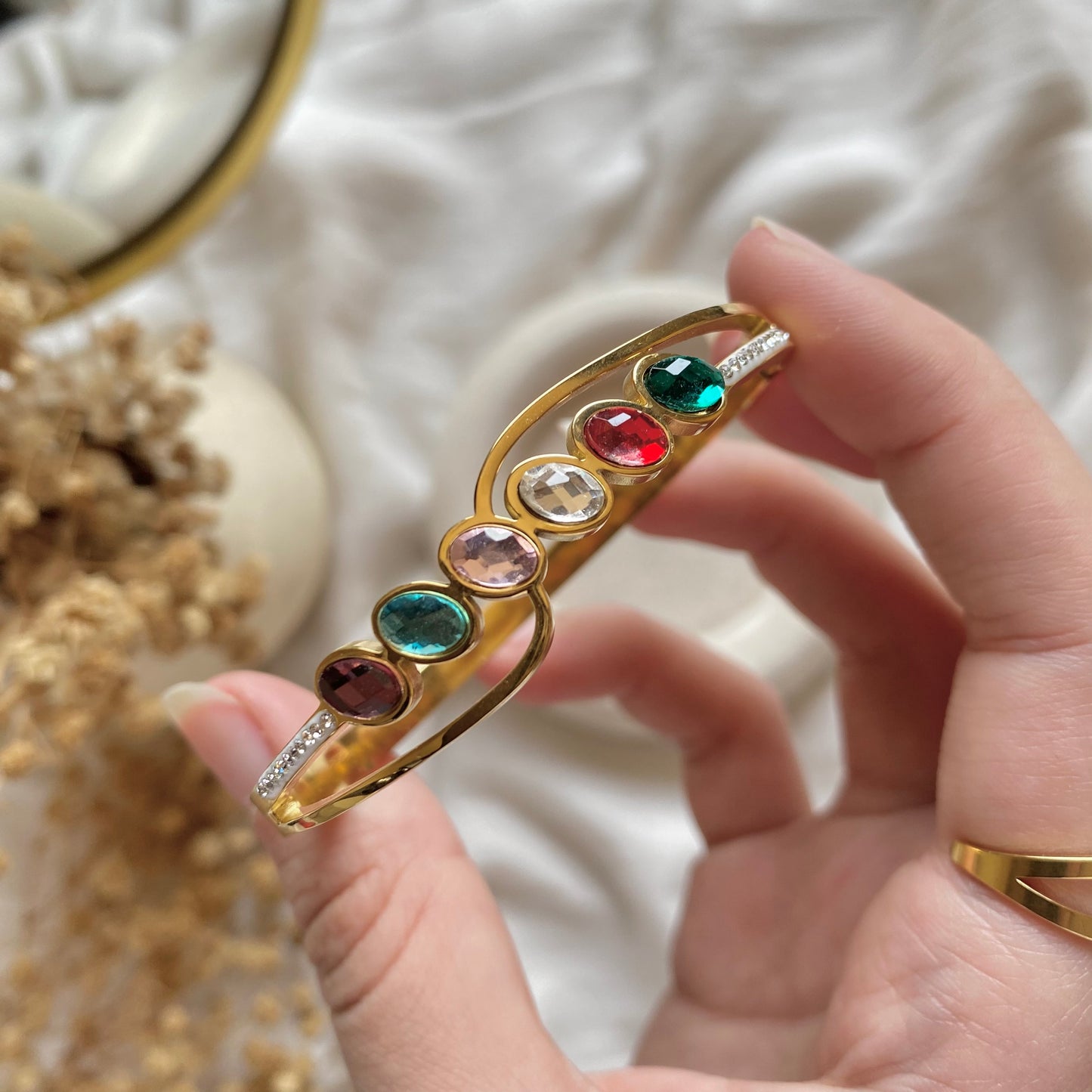 20381 Gold Plated Bangle