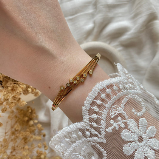 20427 Gold Plated Bangle