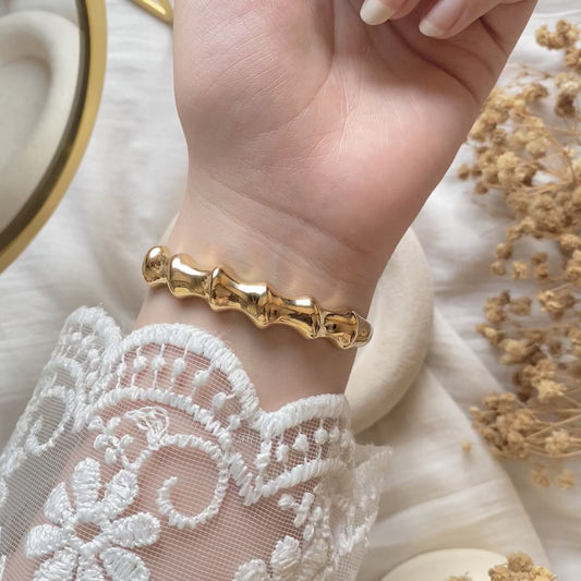 20401 Gold Plated Bangle