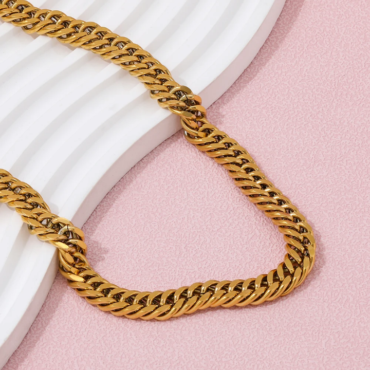 10700 Gold Plated Necklace