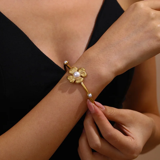 20354 Gold Plated Bangle