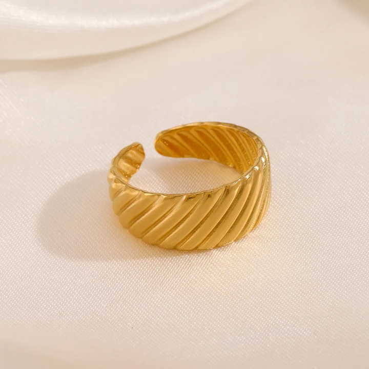 50562 Gold Plated Ring