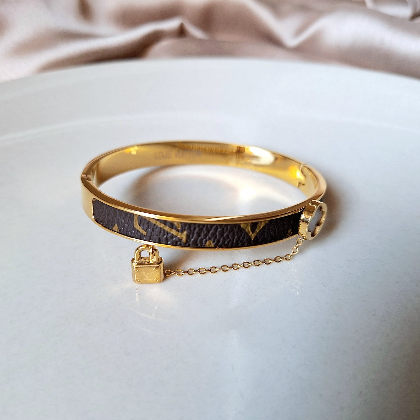 20155 Gold Plated Bangle