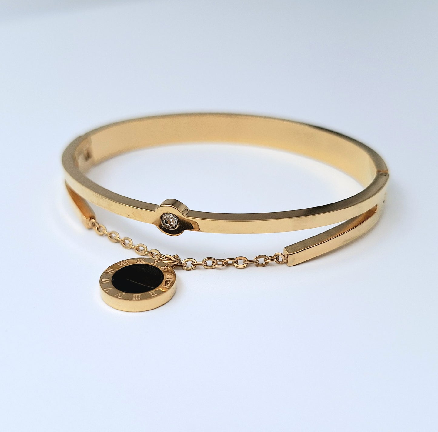 20221  Gold Plated Bangle