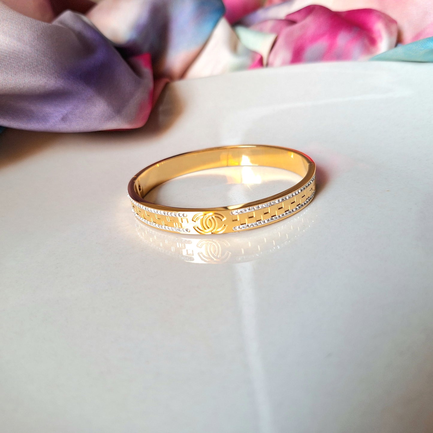 20157 Gold Plated Bangle