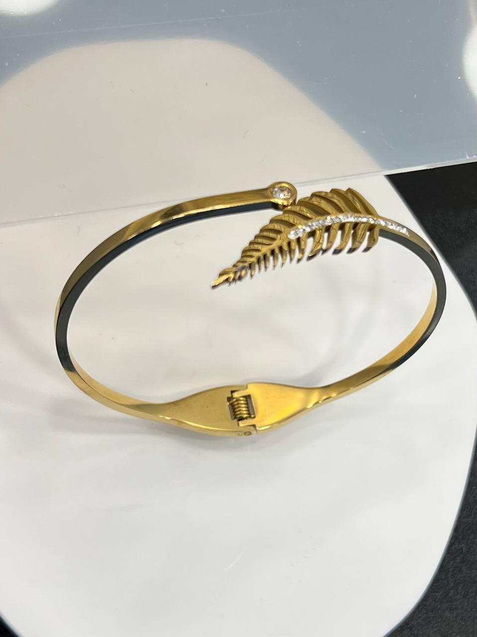 20236 Gold Plated Bangle