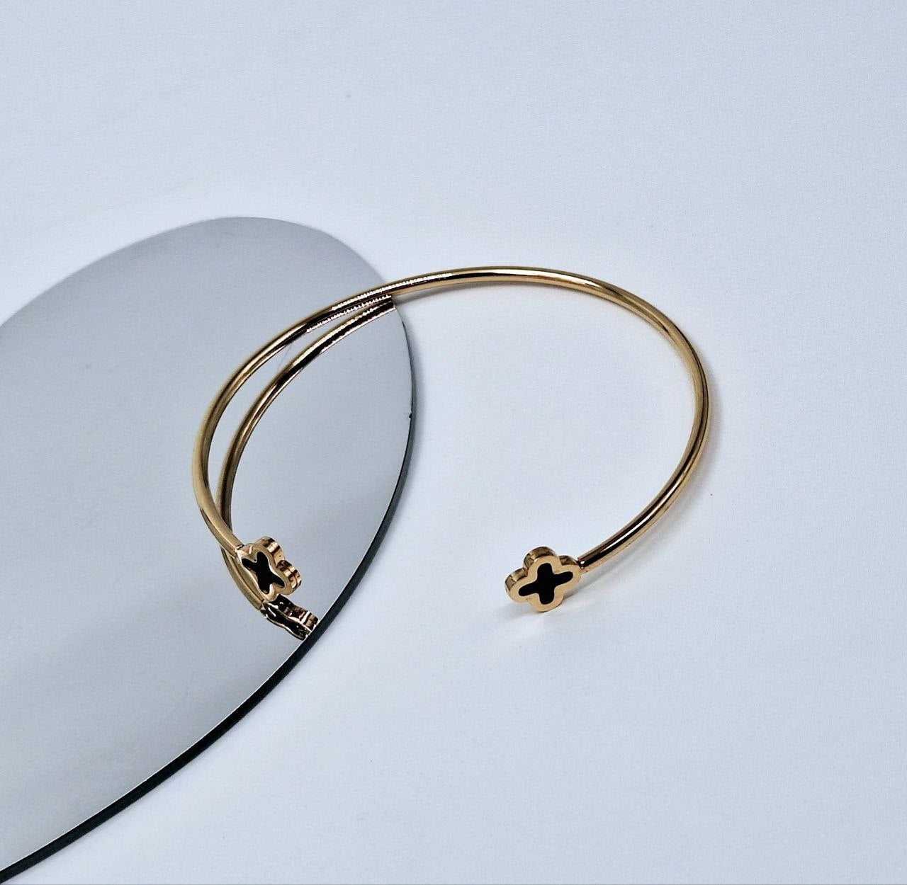 20278 Gold Plated Bangle