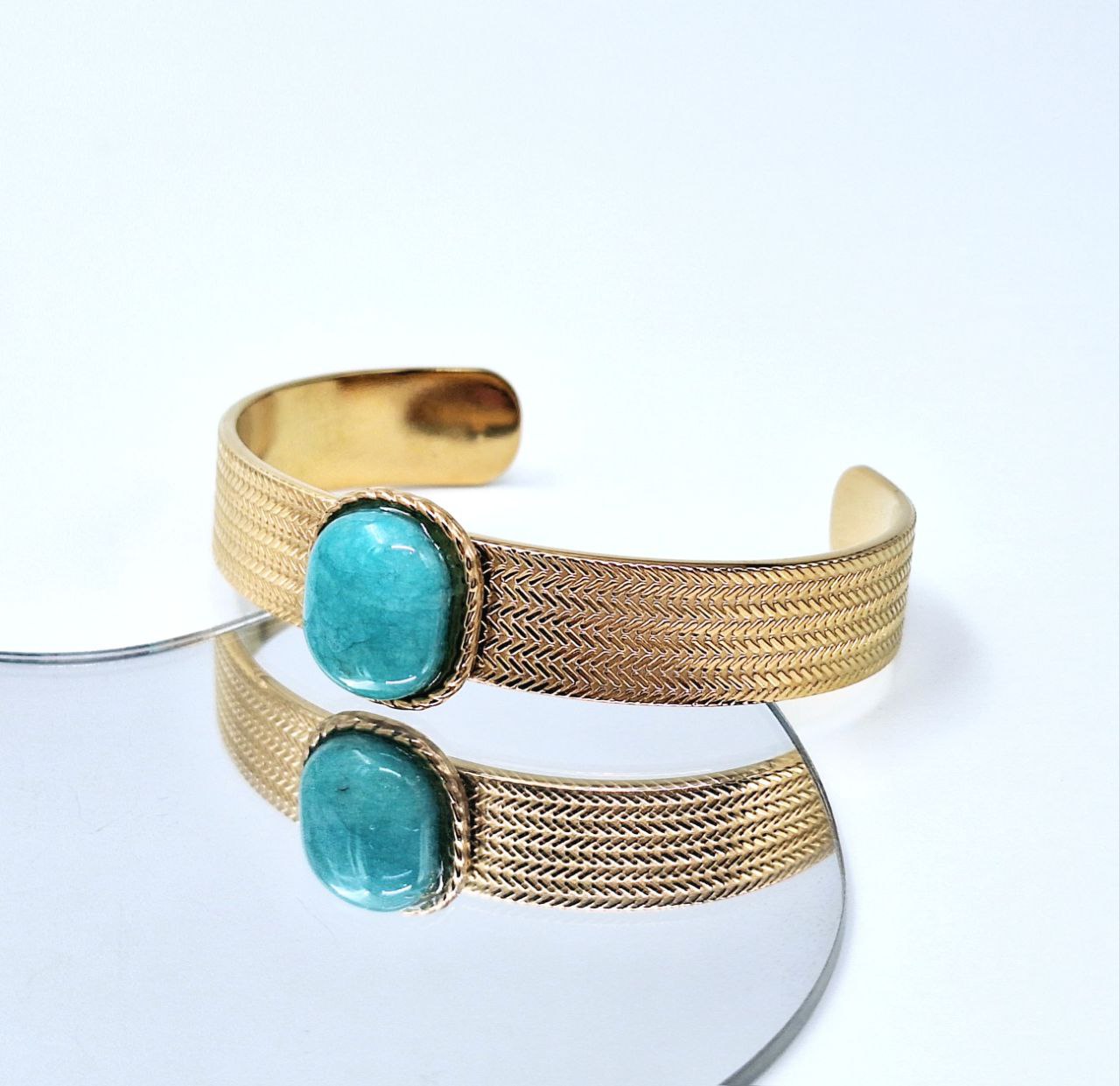 20275 Gold Plated Bangle