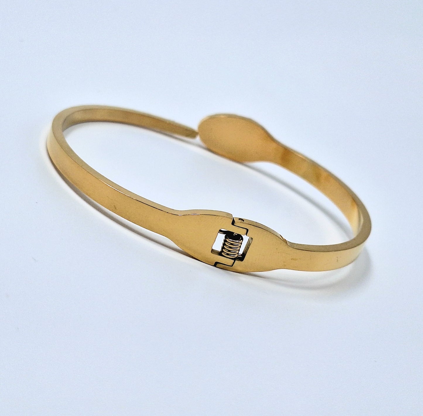 20188 Gold Plated Bangle