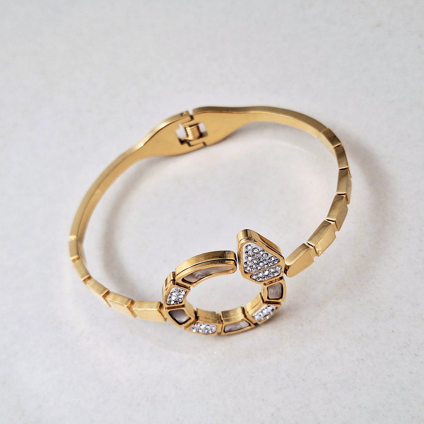 20220  Gold Plated Bangle