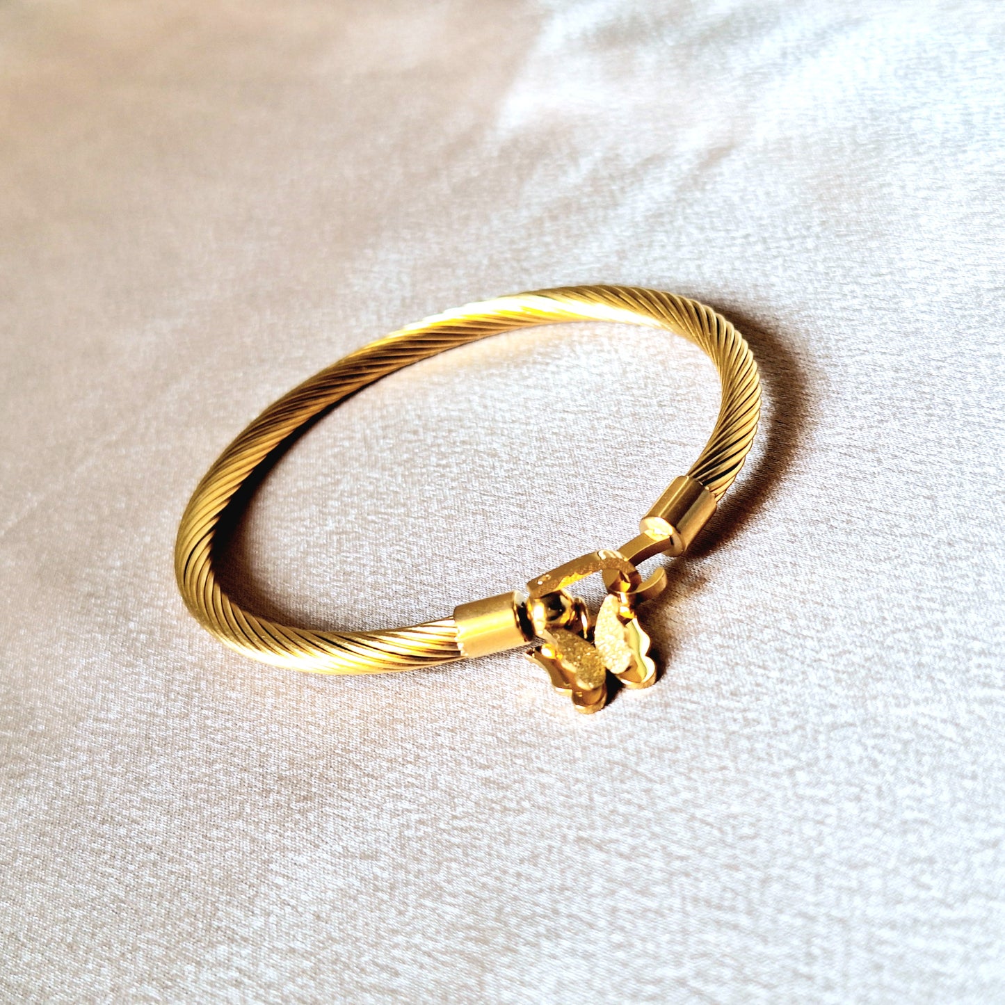 20153 Gold Plated Bangle