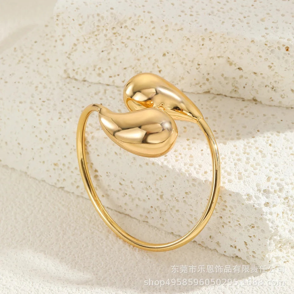 20196 Gold Plated Bangle