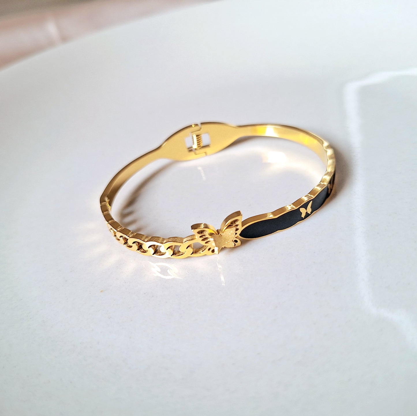 20167 Gold Plated Bangle