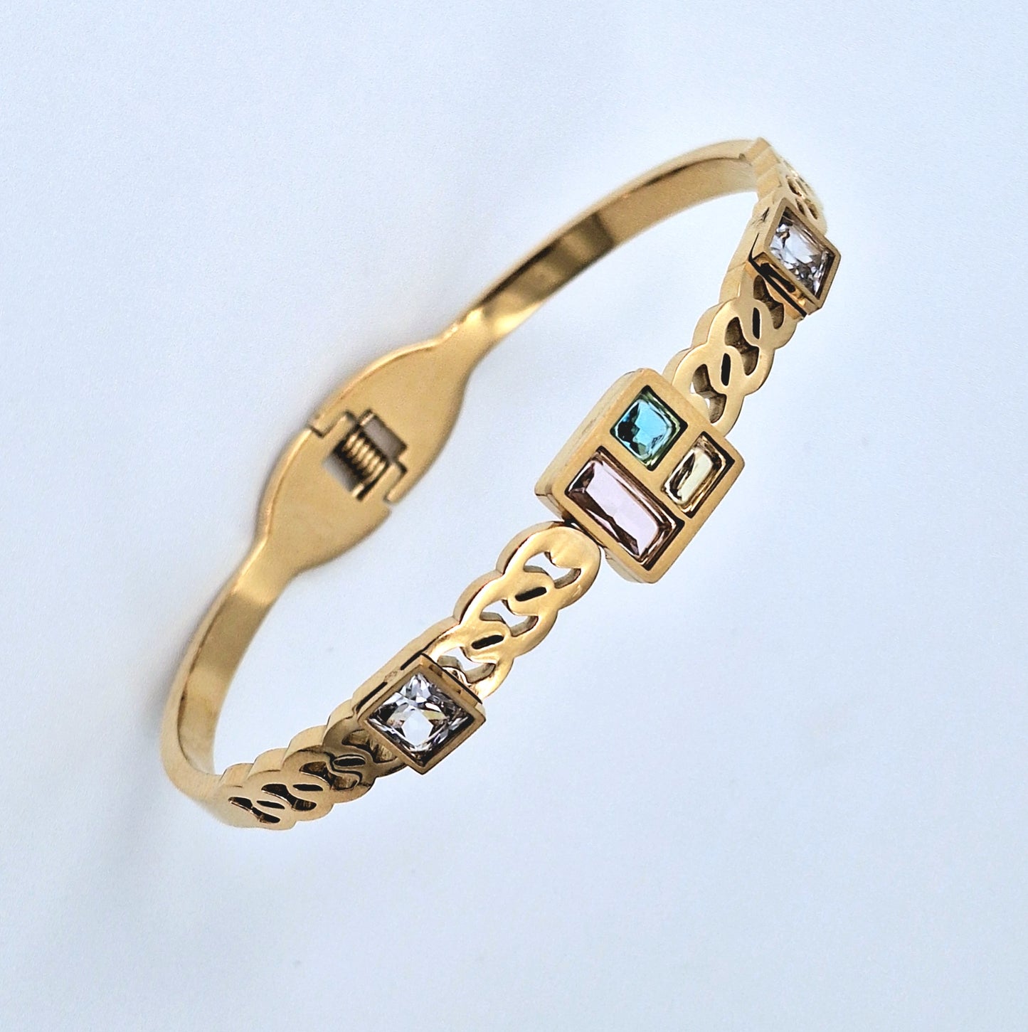 20187 Gold Plated Bangle