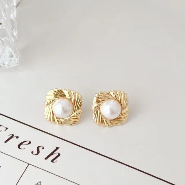 40395 gold plated Earrings