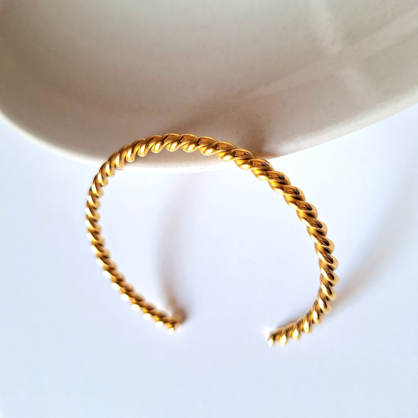 20148 Gold Plated Bangle