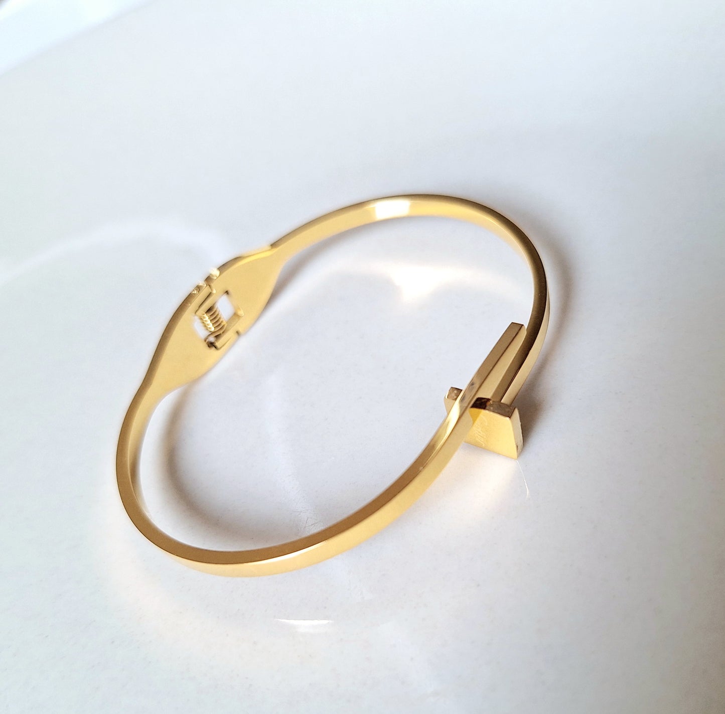 20165 Gold Plated Bangle