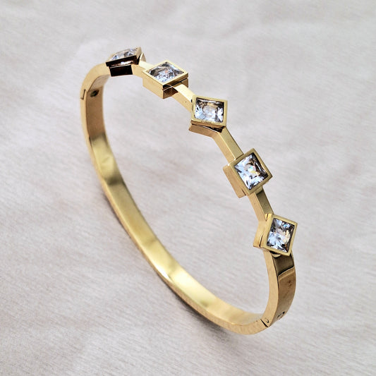 20217  Gold Plated Bangle