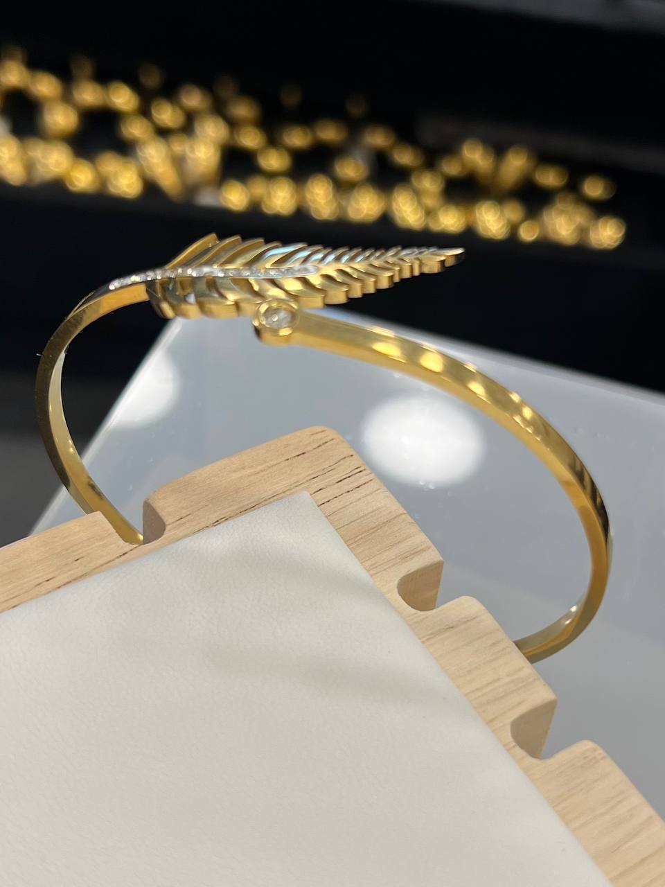 20236 Gold Plated Bangle