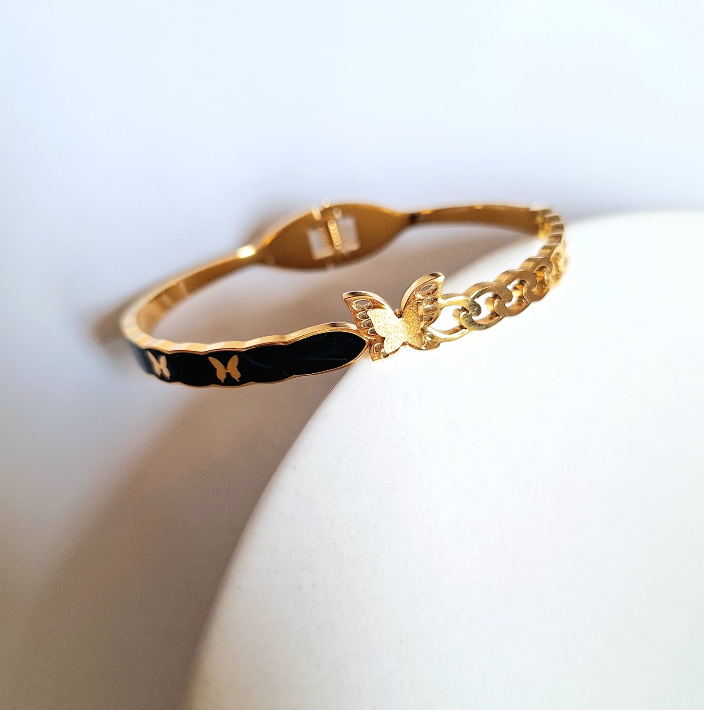 20167 Gold Plated Bangle