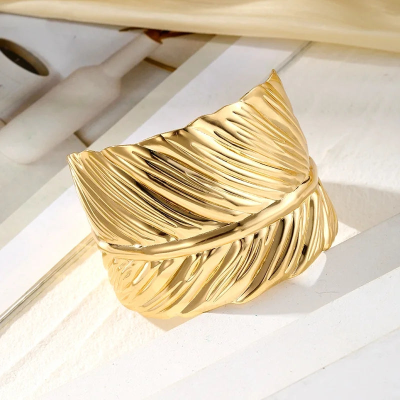 20198 Gold Plated Bangle