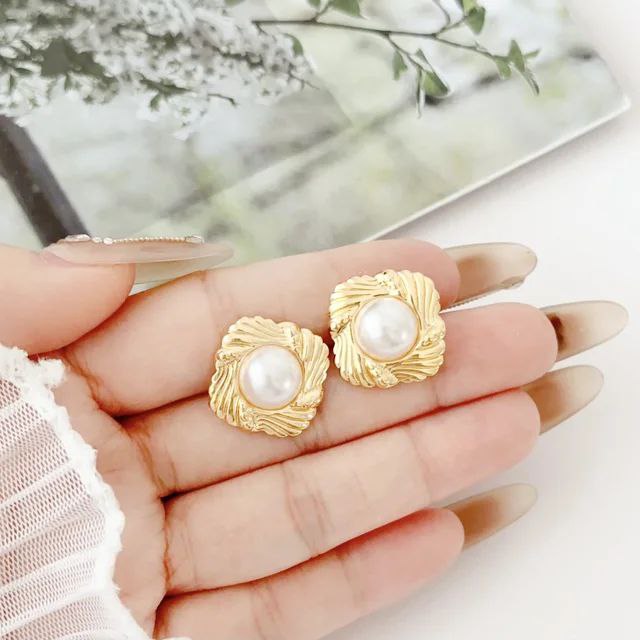 40395 gold plated Earrings